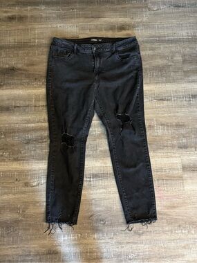 Old Navy Women’s Distressed Super Skinny Ankle Jeans